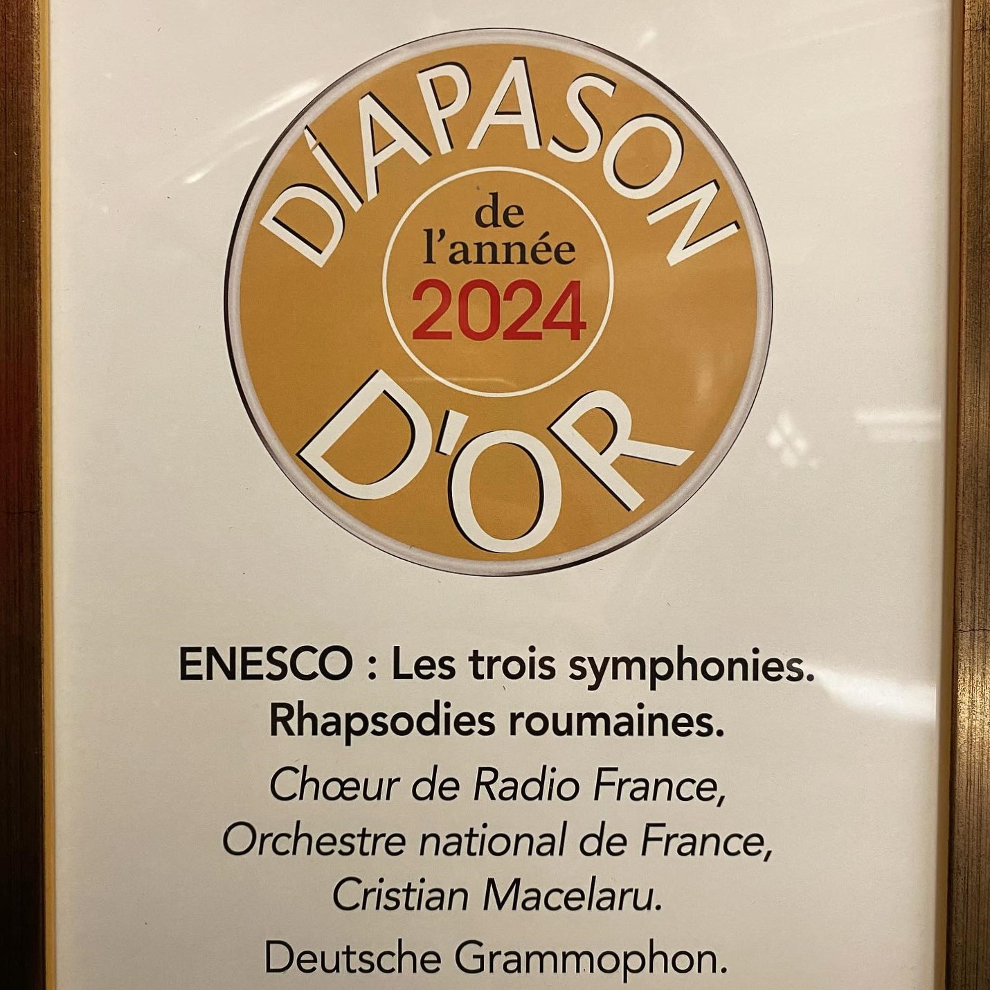 Orchestra Națională a Franței și Cristian Măcelaru câștigă „le Diapason d’Or 2024” pentru albumul ce conține lucrările lui George Enescu