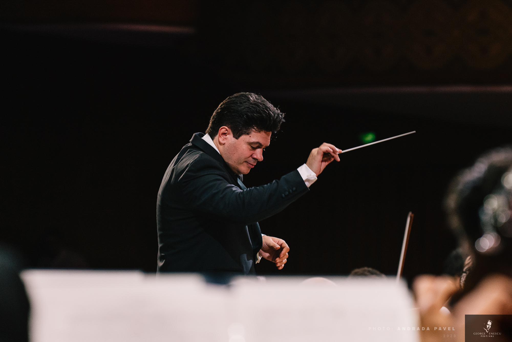 Cristian Măcelaru va deschide ediția aniversară a Festivalului Enescu din acest an, la pupitrul Orchestrei Filarmonicii „George Enescu”